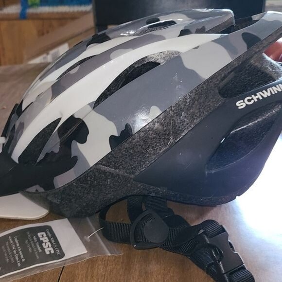 Schwinn Thrasher Youth Bicycle Helmet Ages 8-14 Brand New! Dial Fit, Visor Remov - Picture 3 of 10